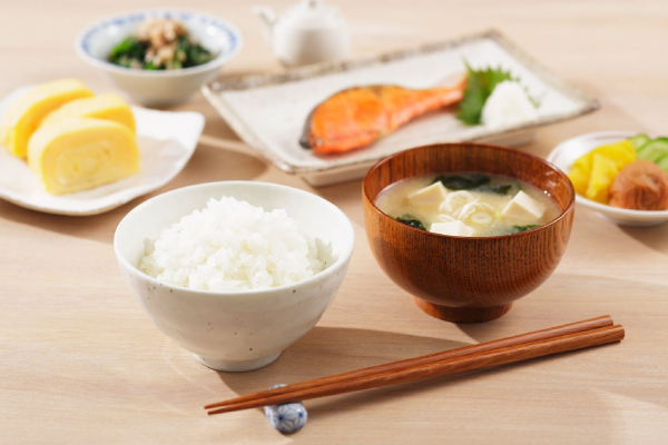 洗濯・清掃代行や給食業務の委託